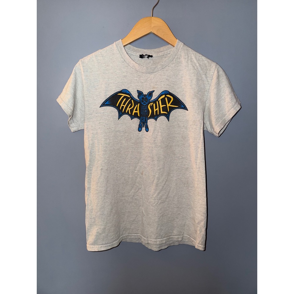 Thrasher Magazine Bat Graphic‎ T-Shirt Heather Gray Blue Yellow Logo Skater Tee